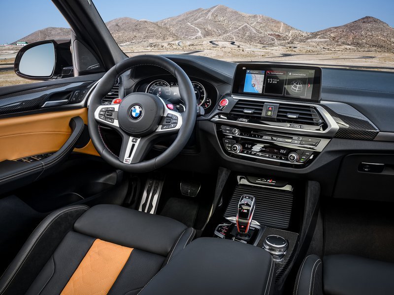 BMW Nuova X3 M Interni