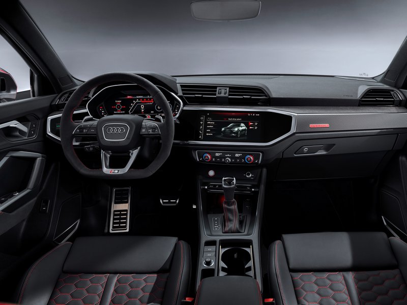 Audi RS Q3 Interni