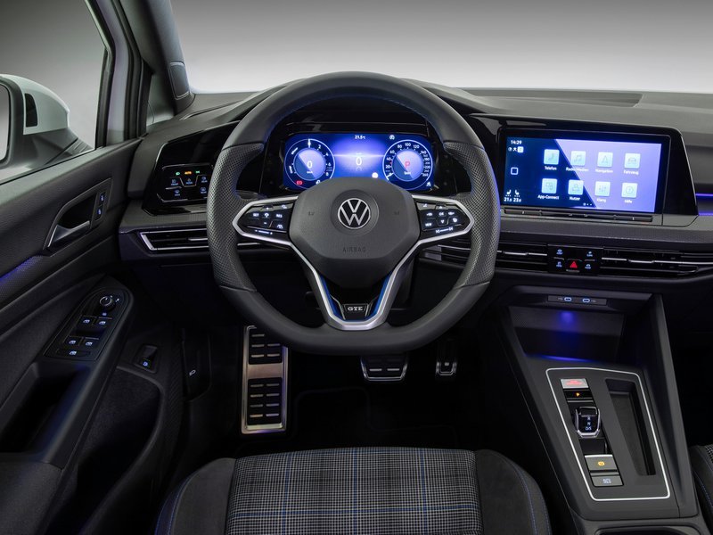 Volkswagen Golf GTE Interni