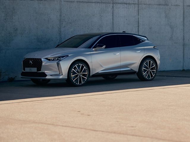 DS 4
