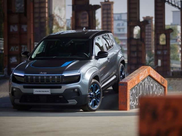 Jeep Avenger E-HYBRID