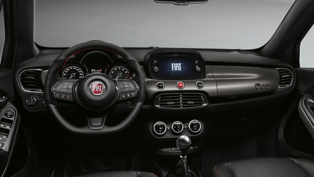 design interno fiat 500x sport