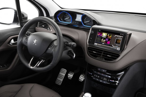 interni suv peugeot 2008