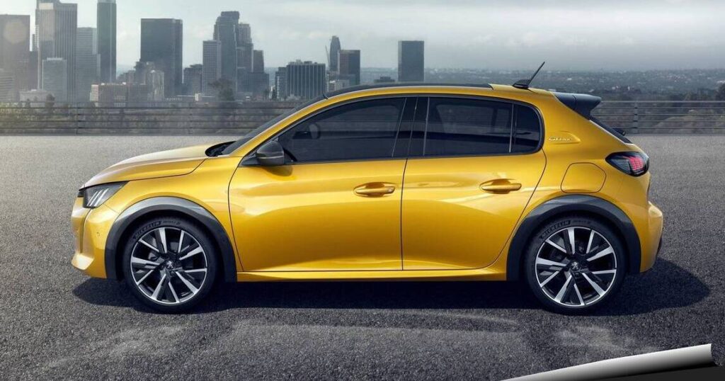 peugeot 208 nuova giallo metall'izzato