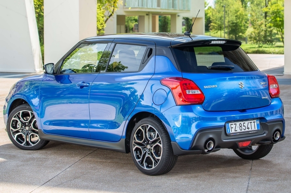 auto suzuki swift blu