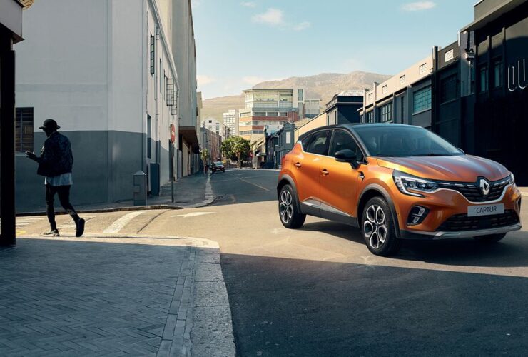 renault captur arancio metalizzato