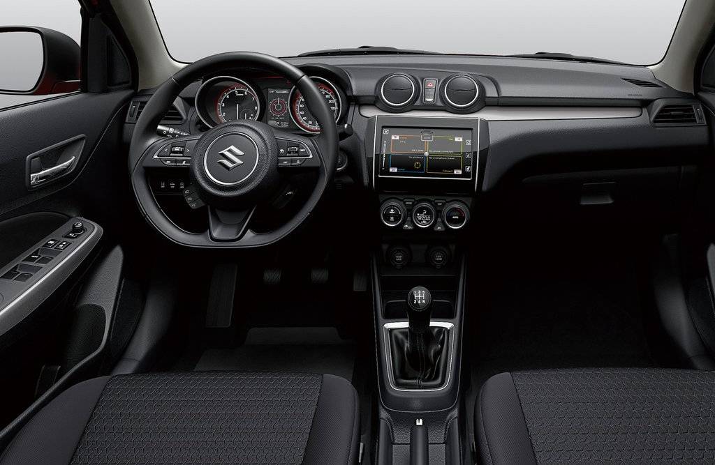 suzuki swift interni 