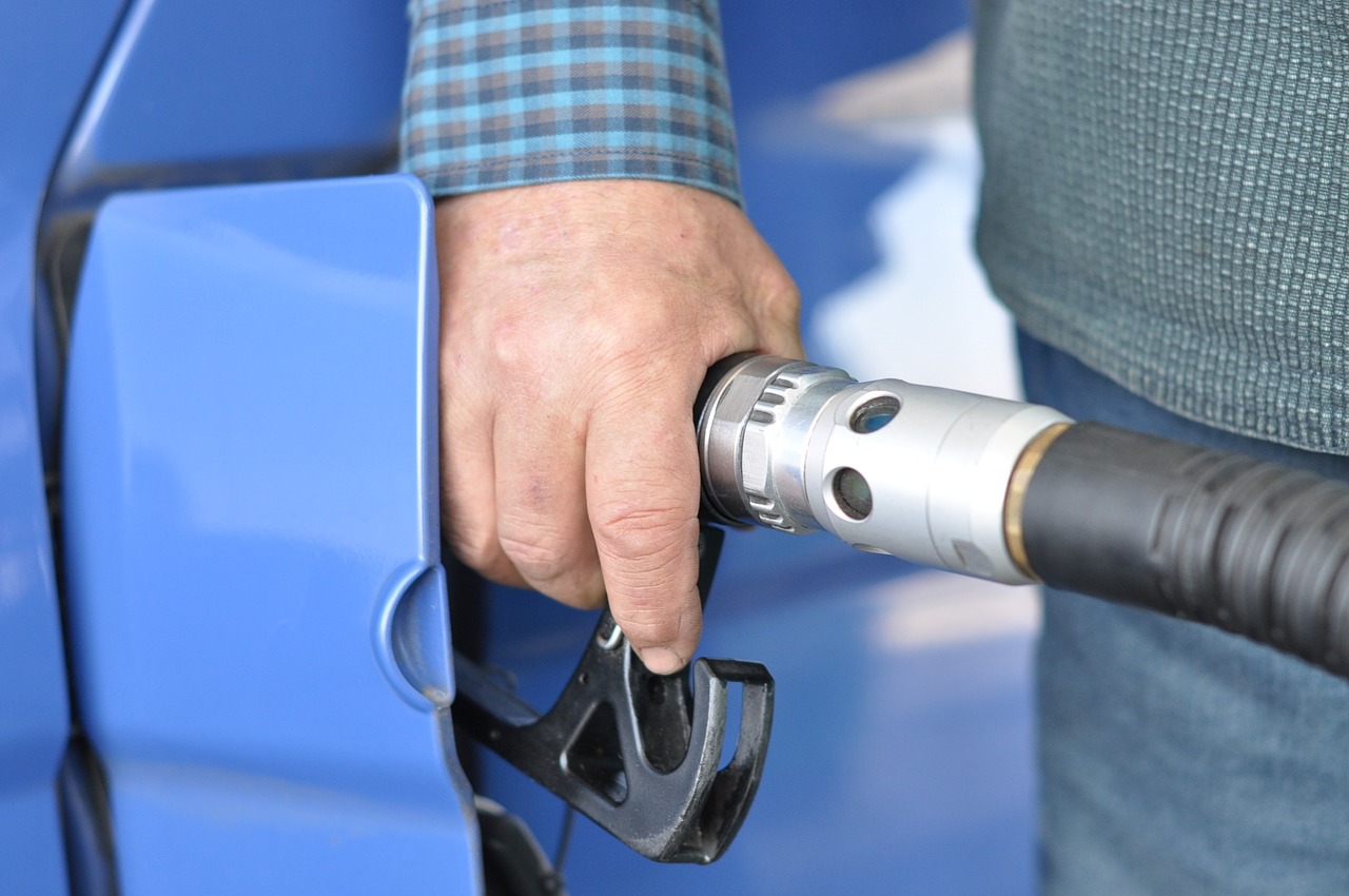 propulsore elettrico o motore diesel pro contro