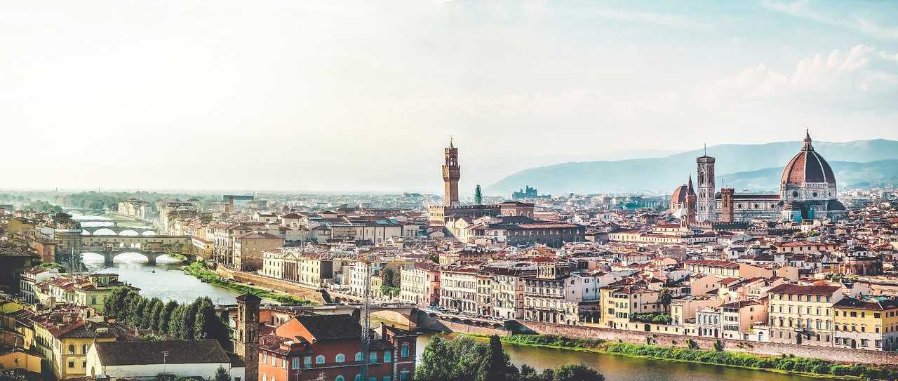 Italia in zona bianca e spostarsi in auto