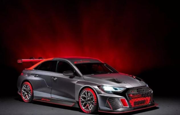 AUDI RS3 LMS TCR lato