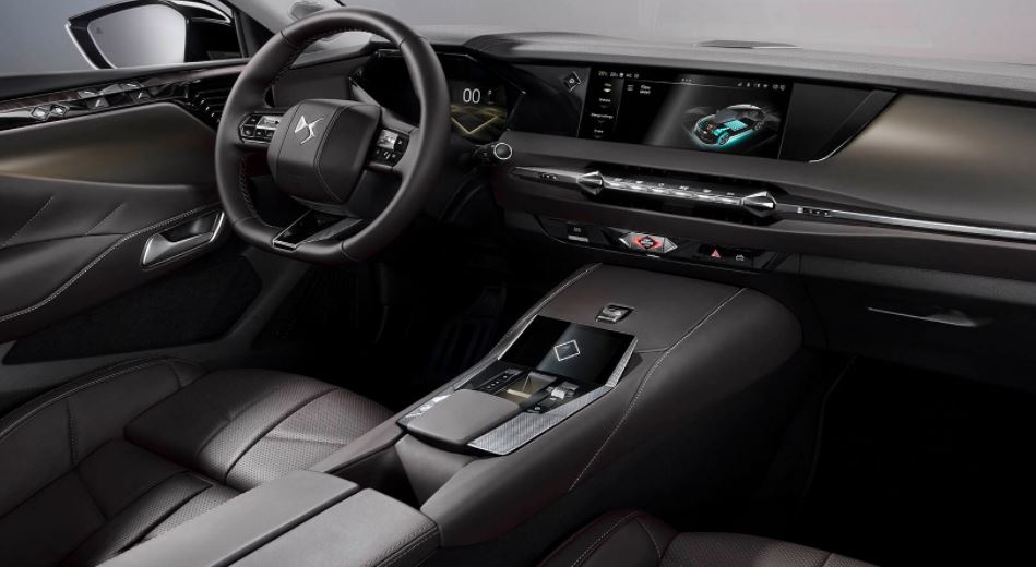 DS 4 interni