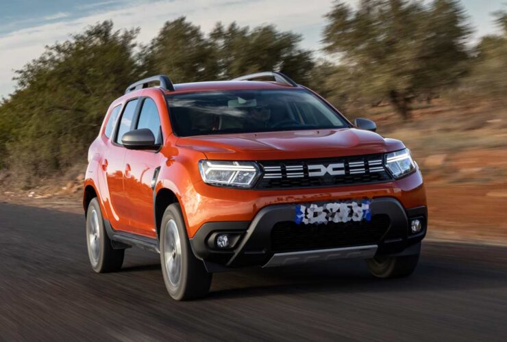 dacia duster calandra