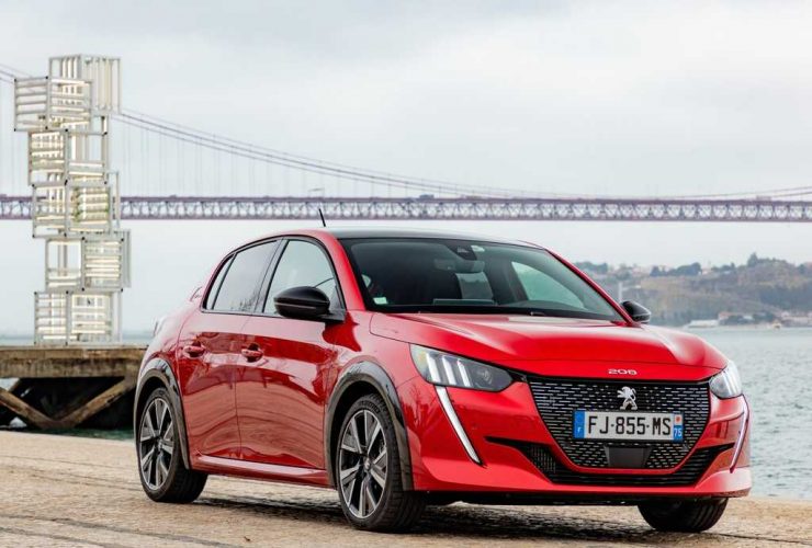 Nuova Peugeot 208