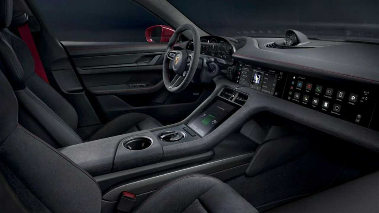 Porsche aggiorna l'infotainment le novità