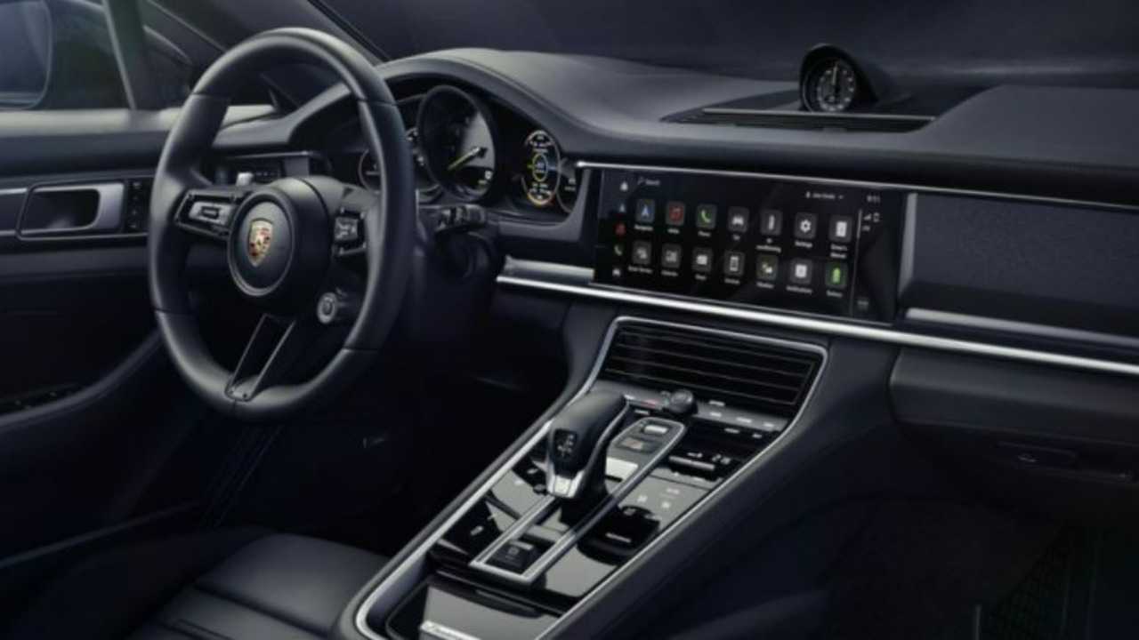 Porsche aggiorna l'infotainment