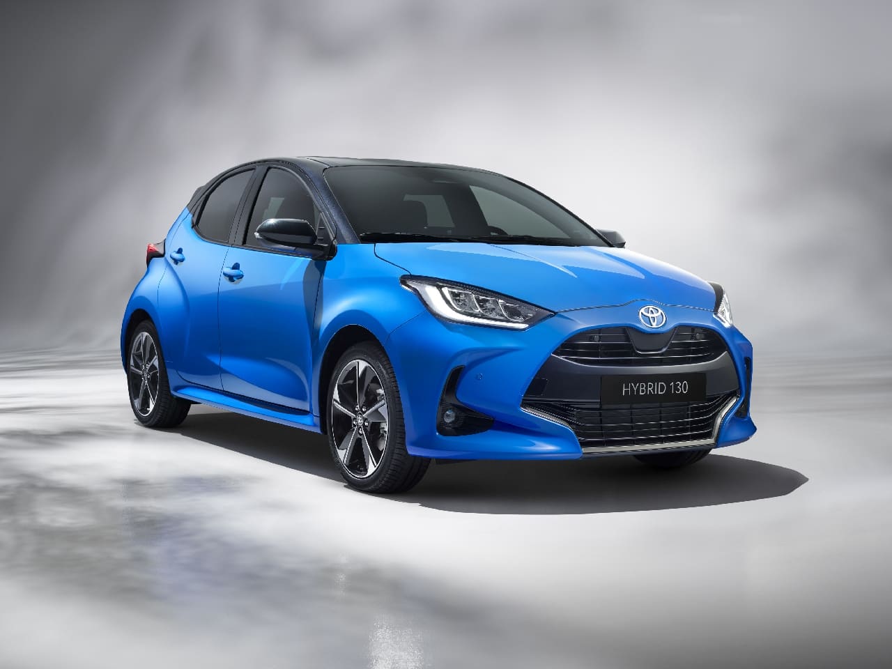 Nuova Toyota Yaris Hybrid 2024