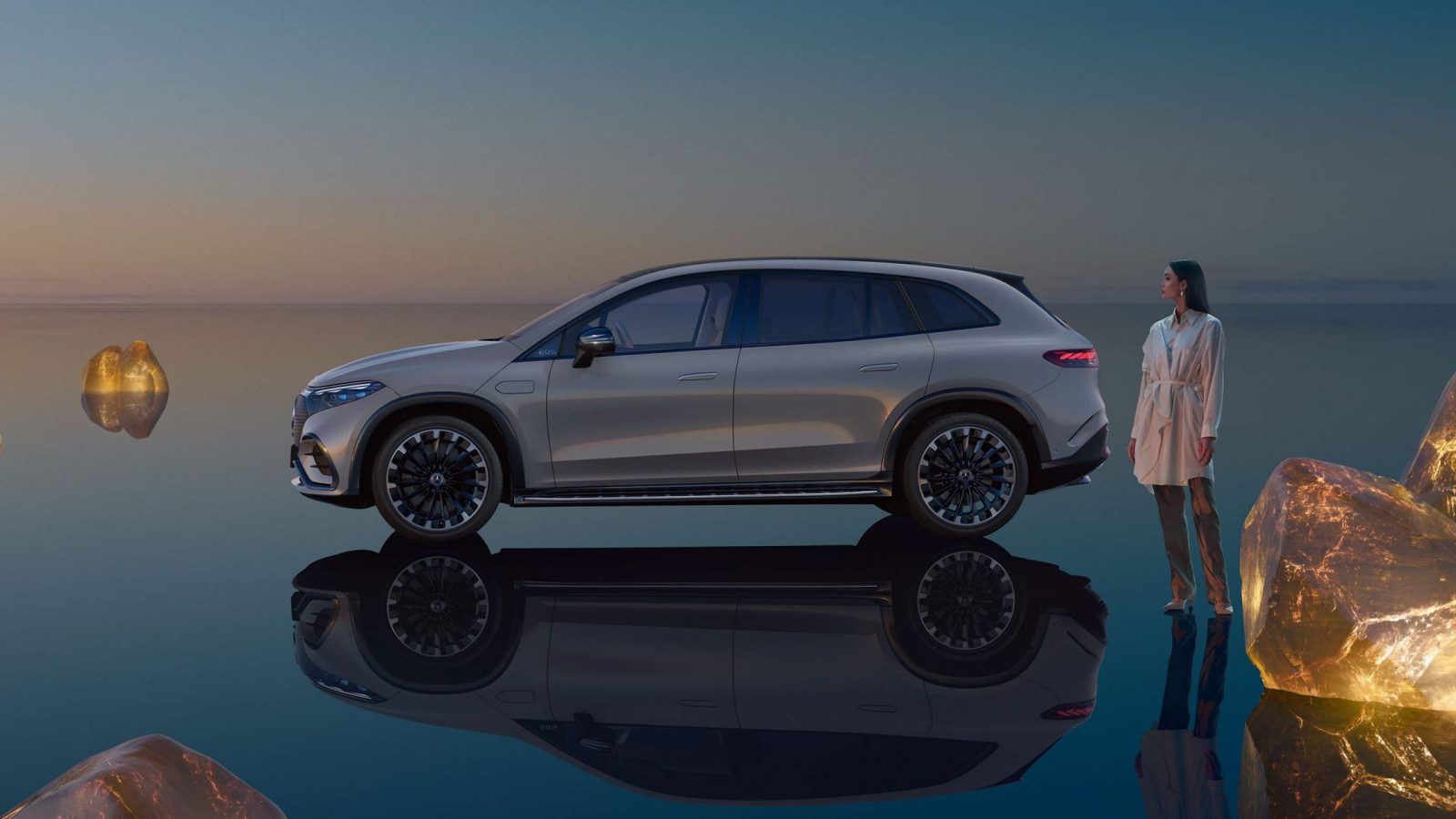 nuova eqs suv