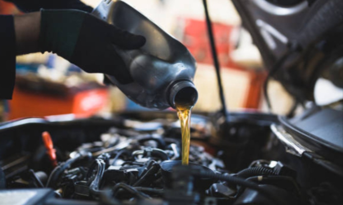 Cambio olio motore