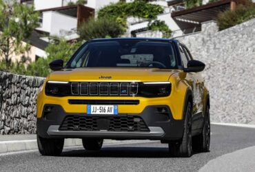 jeep avenger elettrica