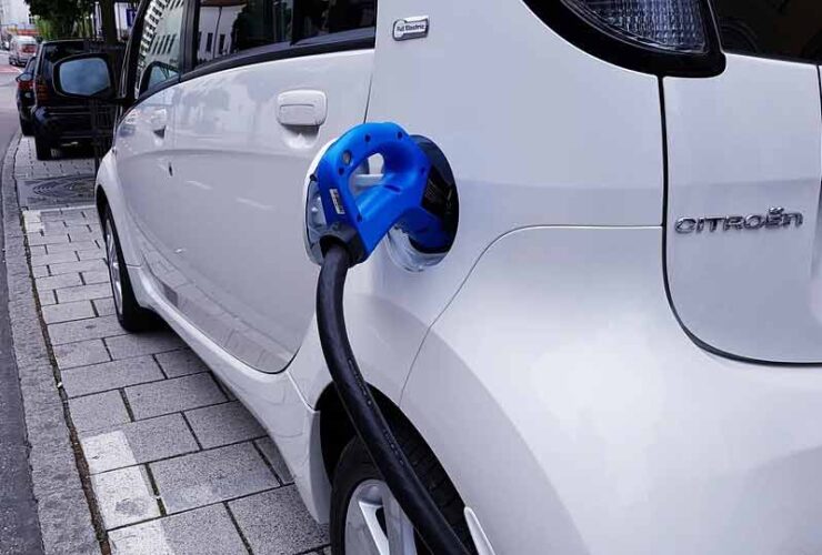 ricarica auto elettrica