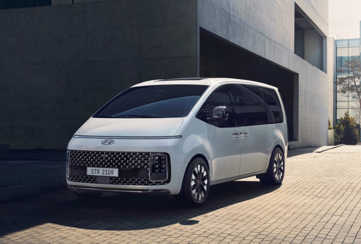 hyundai staria prova su strada