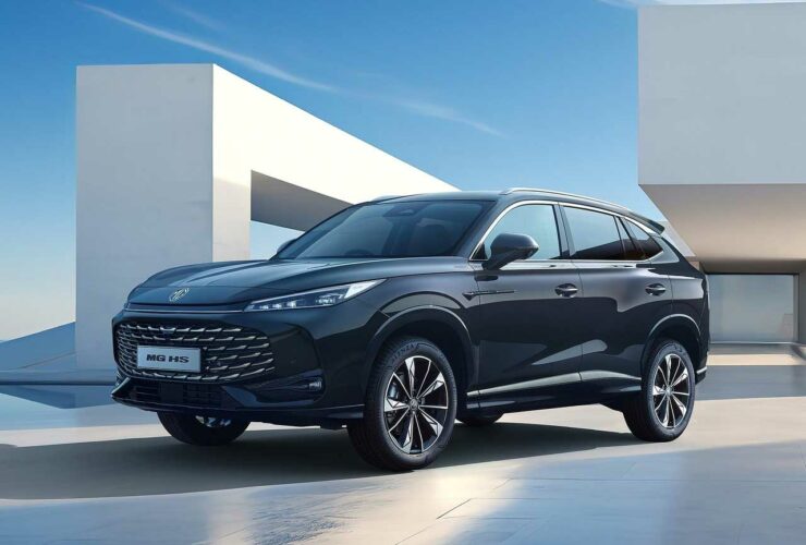 MG HS phev e benzina