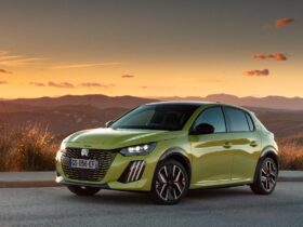 peugeot e-208 pregi e difetti