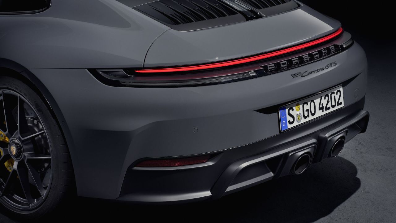 Porsche 911 Carrera GTS