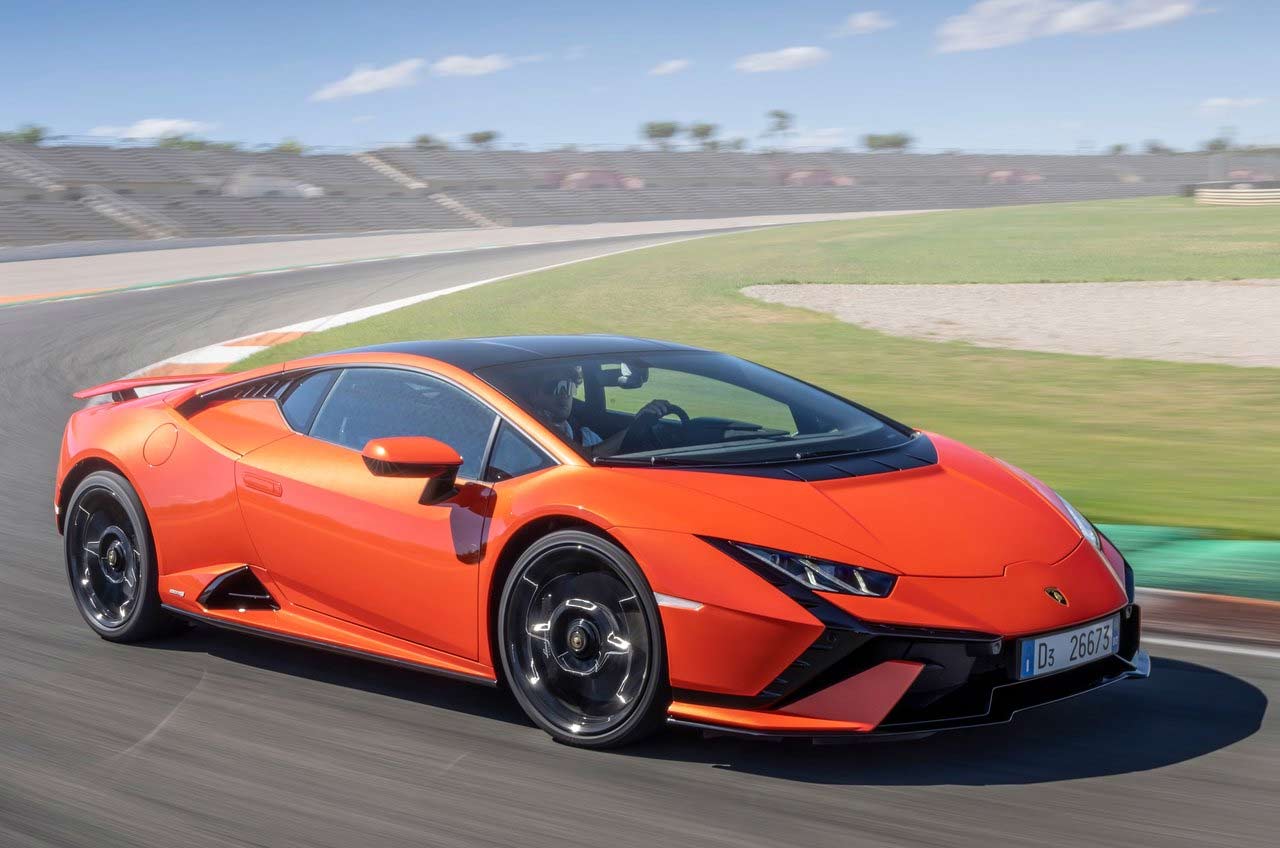 Porsche 911 vs Lamborghini Huracán