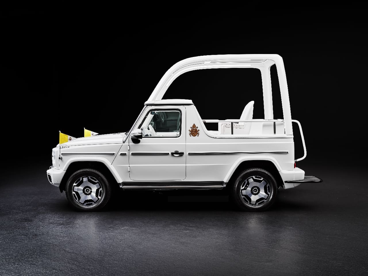 papamobile elettrica mercedes-benz classe g