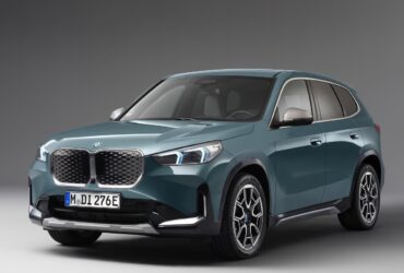 BMW iX1 2025 prezzi e allestimenti