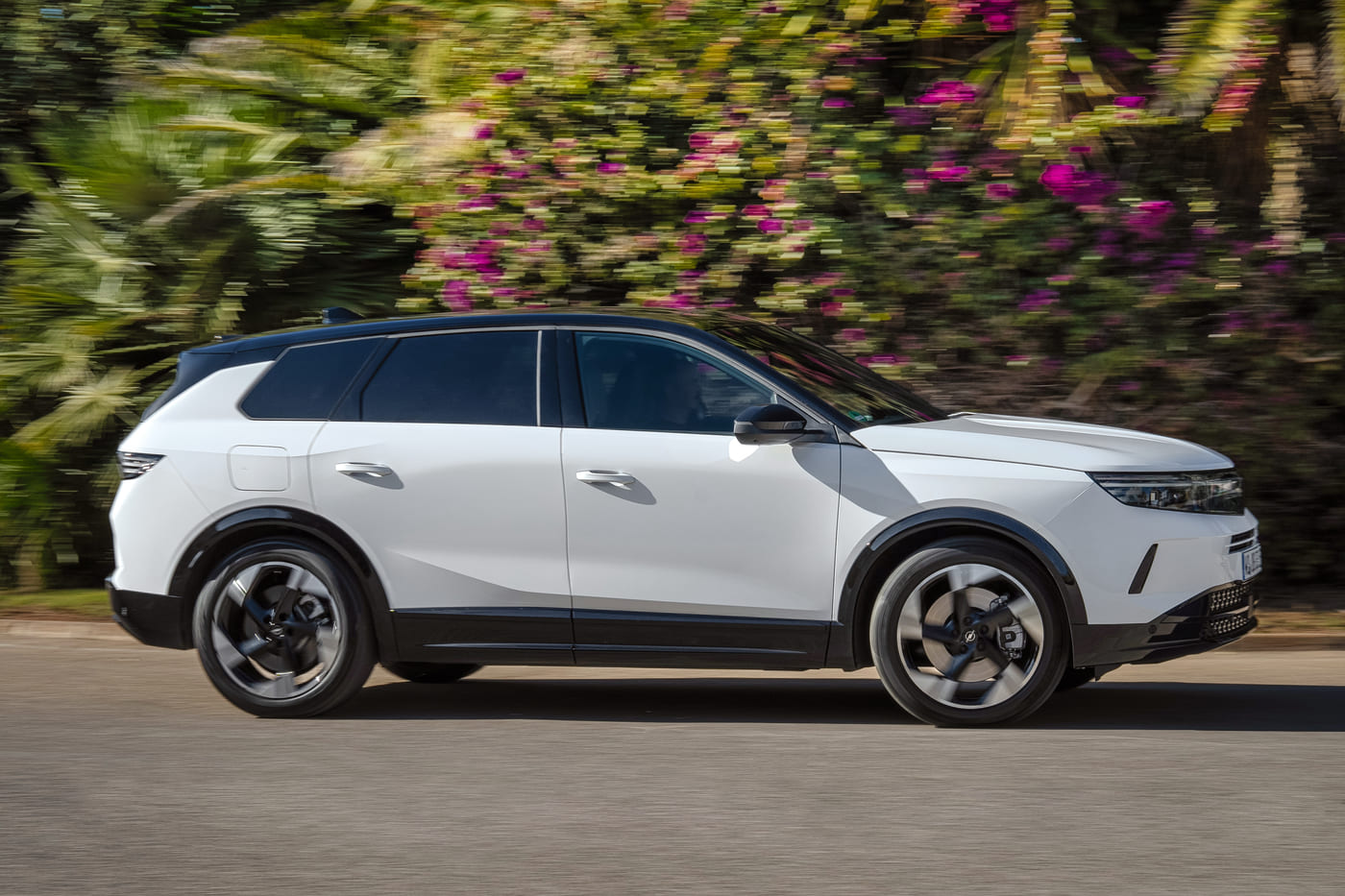 Opel Grandland Plug-in Hybrid 2025