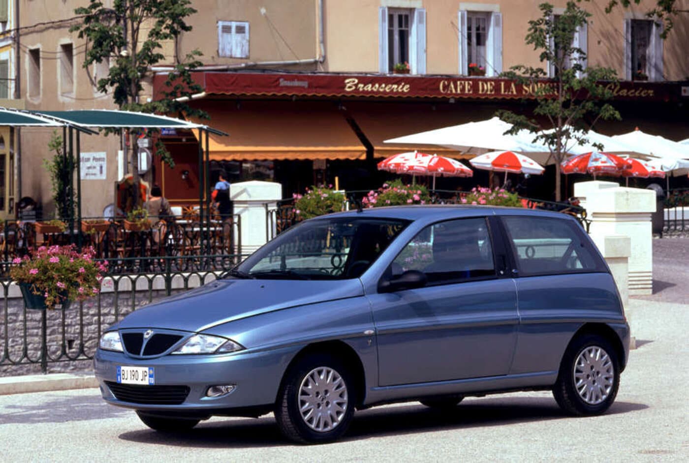 lancia ypsilon compie 40 anni