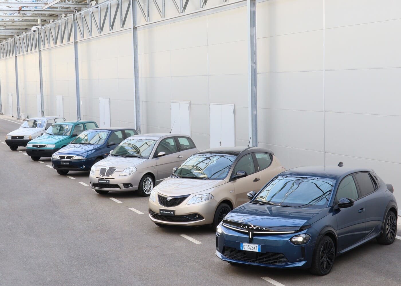 lancia ypsilon compie 40 anni