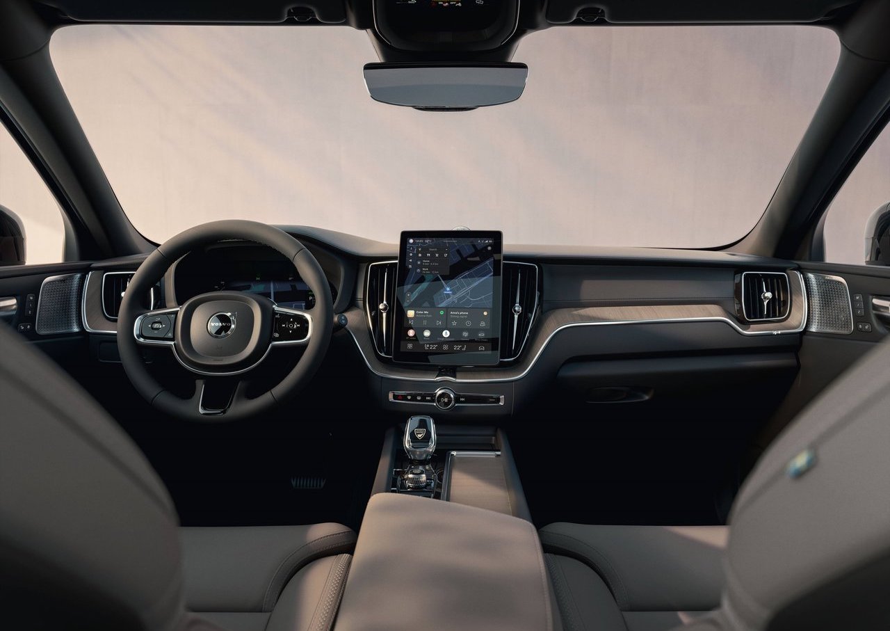 volvo xc60 interni
