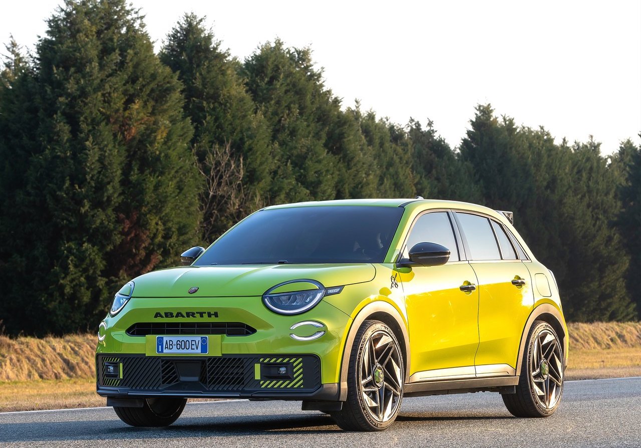 abarth 600e prezzi e allestimenti