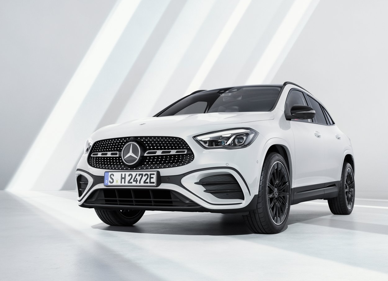 SUV compatti Mercedes per neopatentati