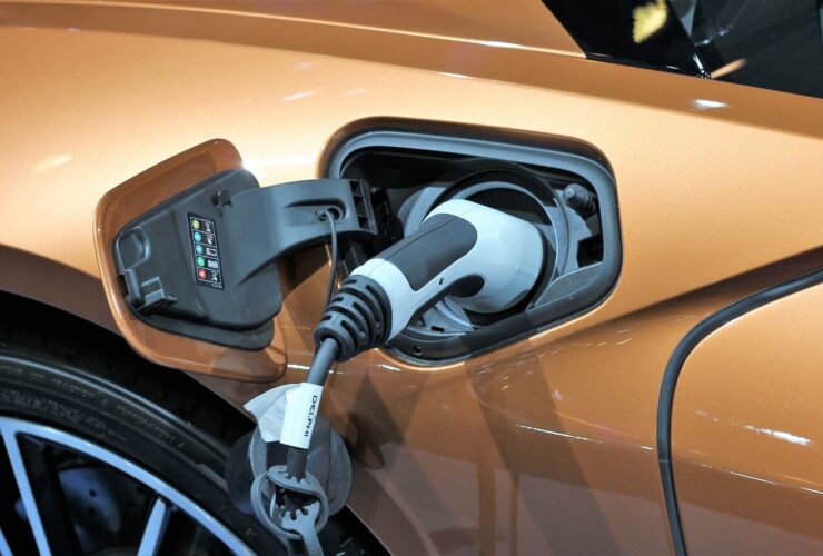 auto plug-in hybrid