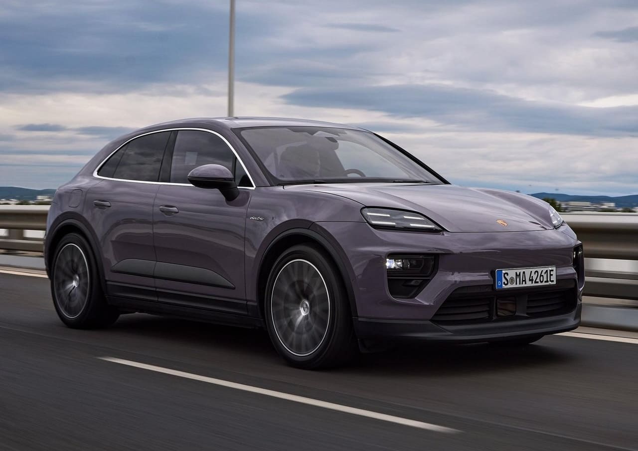 porsche macan prova su strada