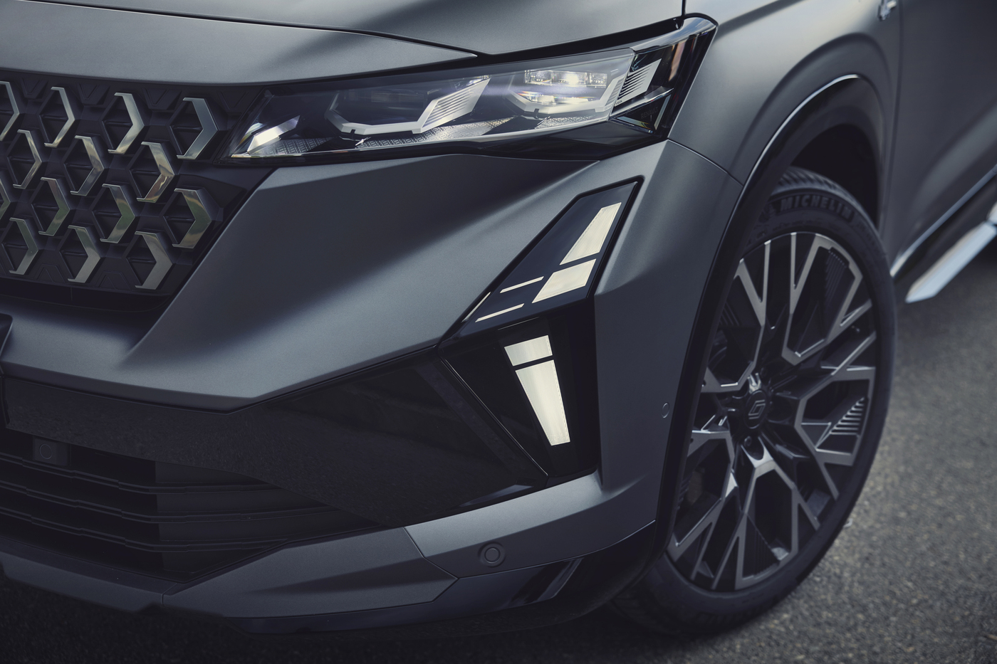 Nuovo Renault Austral 2025