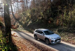 suzuki across prova su strada