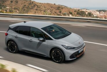 cupra born prova su strada