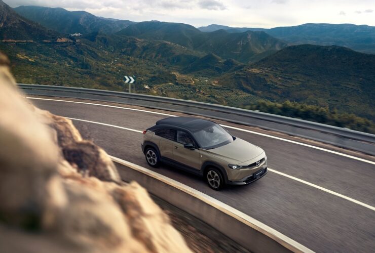 Mazda MX-30 prova su strada