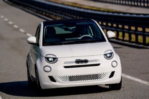 Fiat 500 ibrida