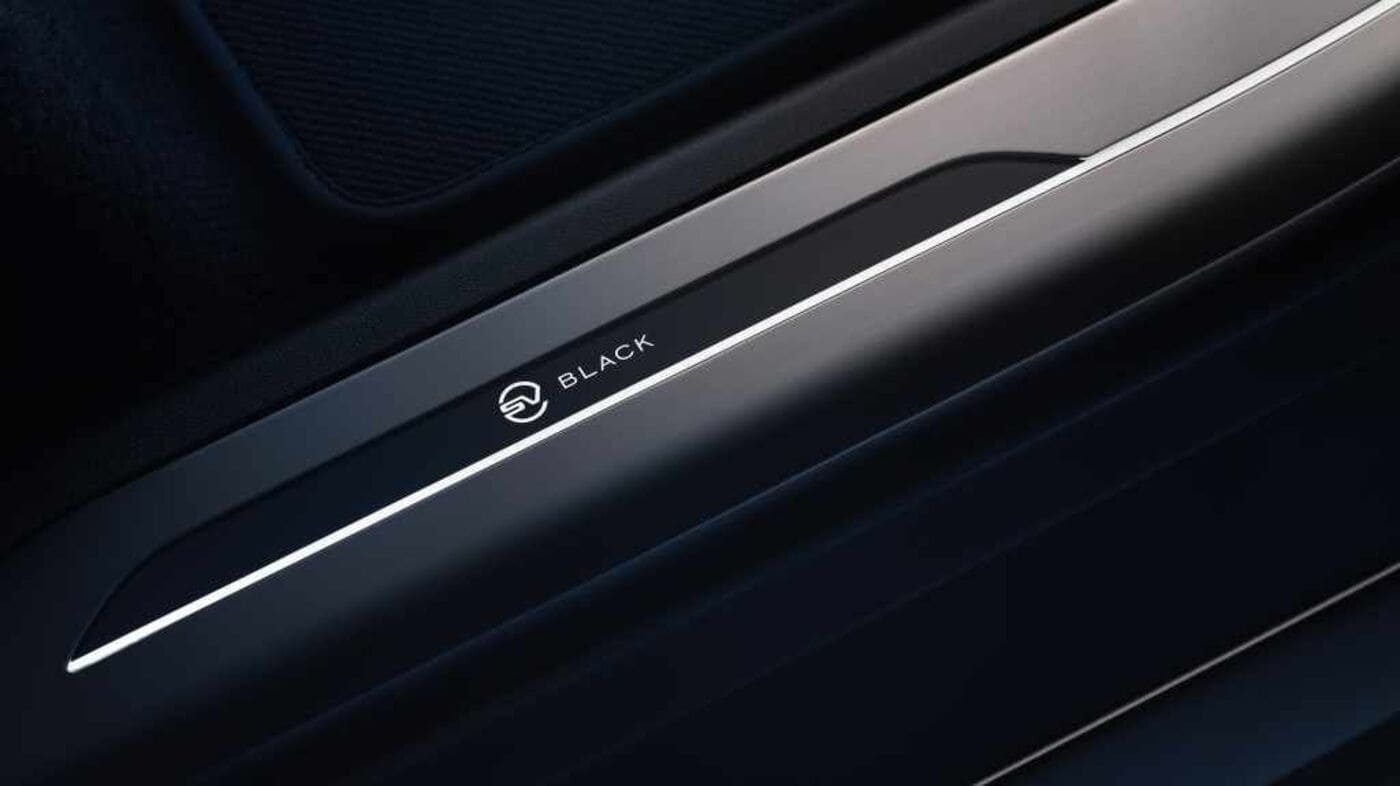 Range Rover Sport SV Black
