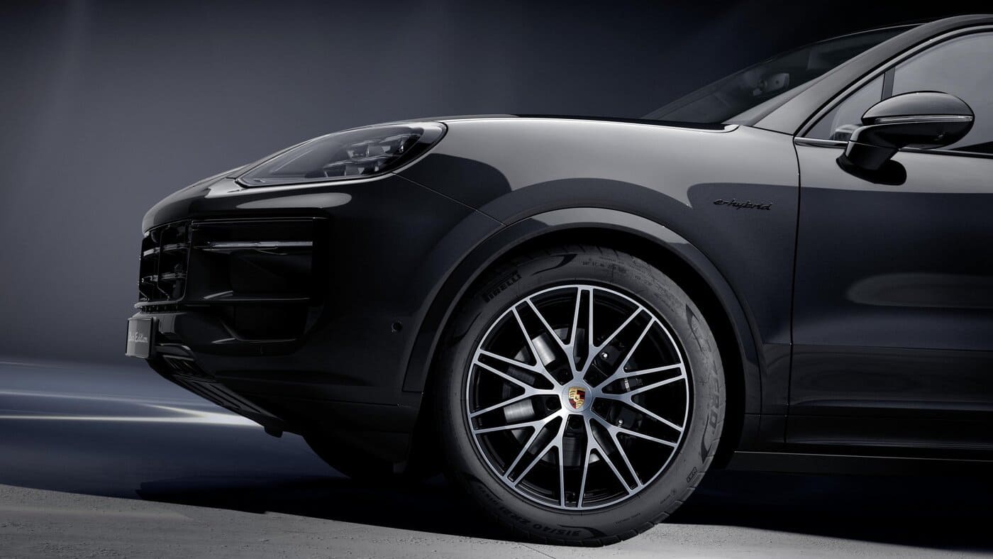 porsche cayenne black edition