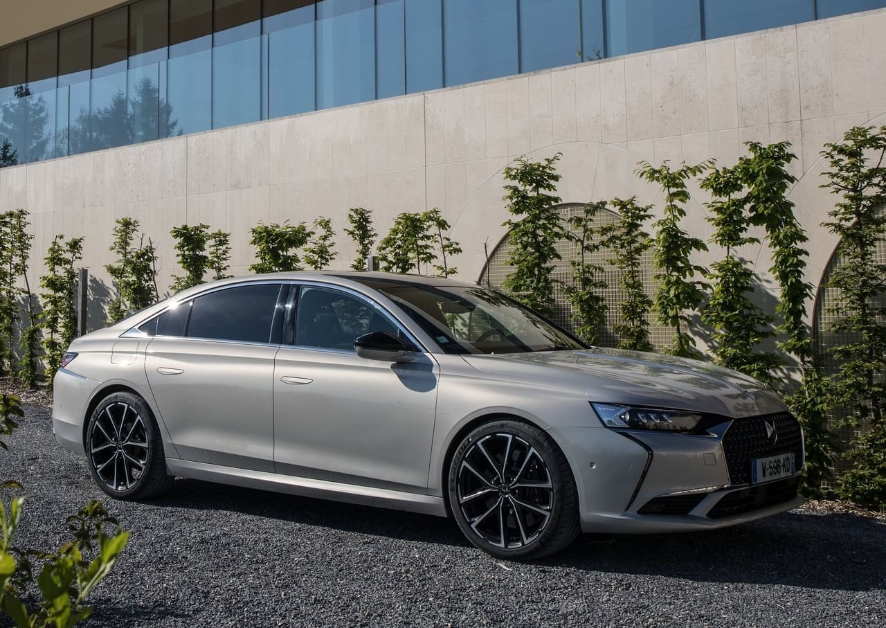 ds 9 e-tense 360 prova su strada