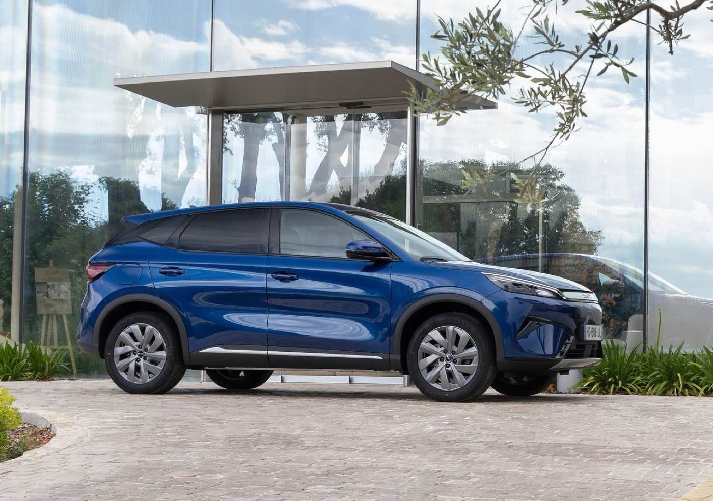 BYD Atto 3 EVO prova su strada