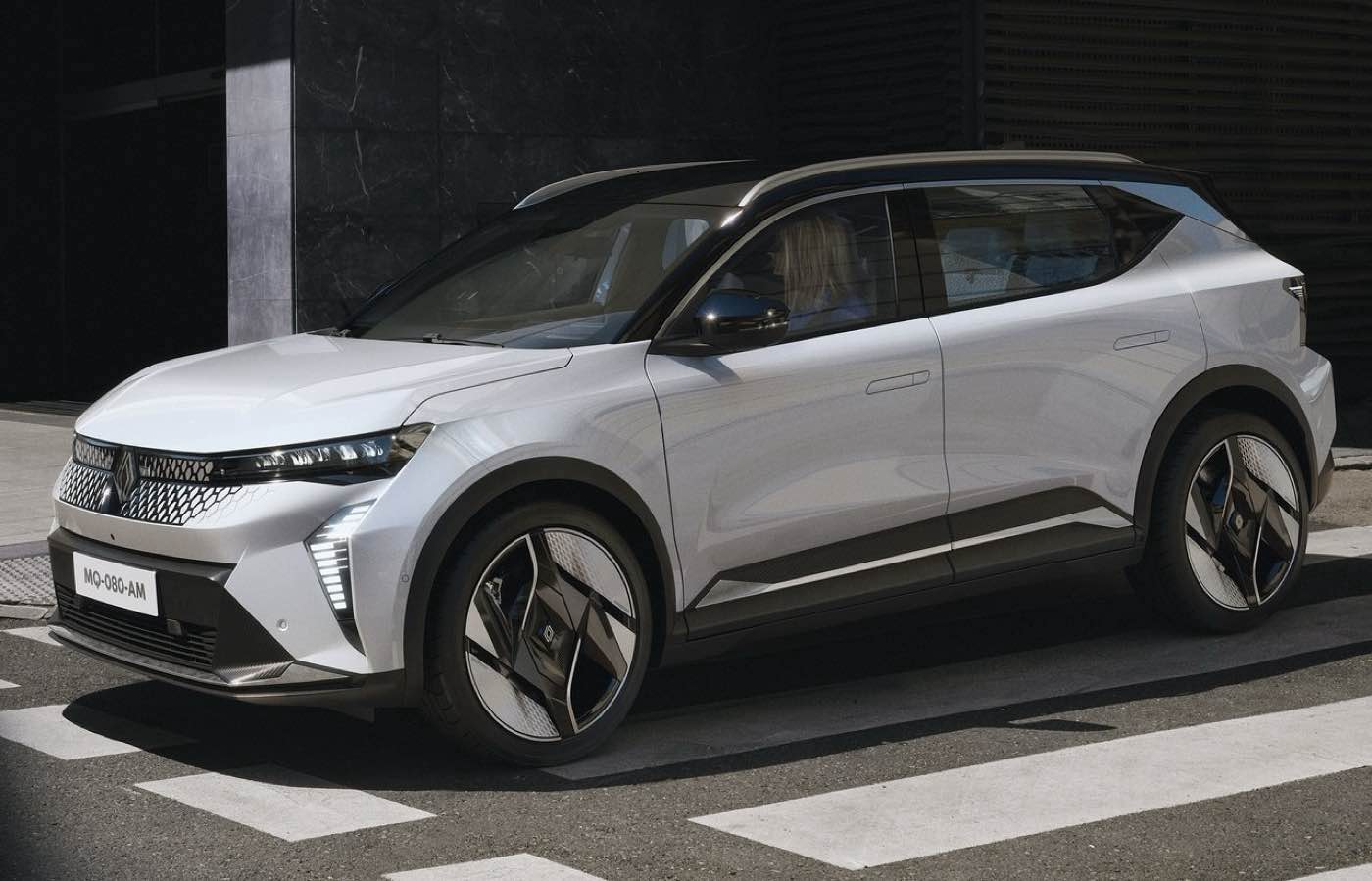 Renault Scenic E-Tech prova su strada