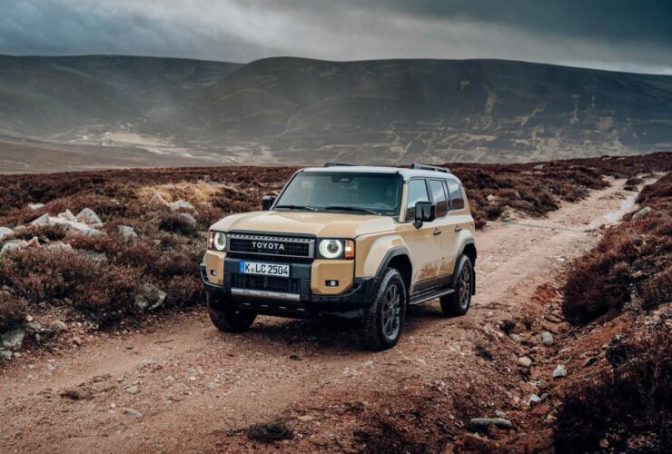 toyota land cruiser prova su strada